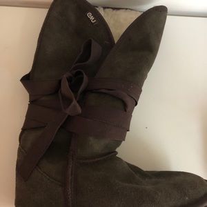 EMU brown boots